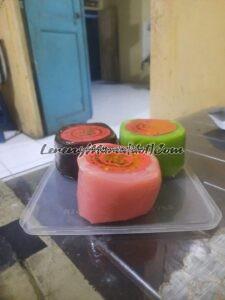 Foto kue keranjang tampak dari samping