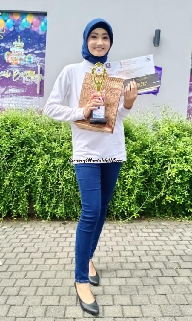 Foto Elviana Alya Dina ketika menjadi Putri Remaja Lingkungan Kabupaten Pati 2022