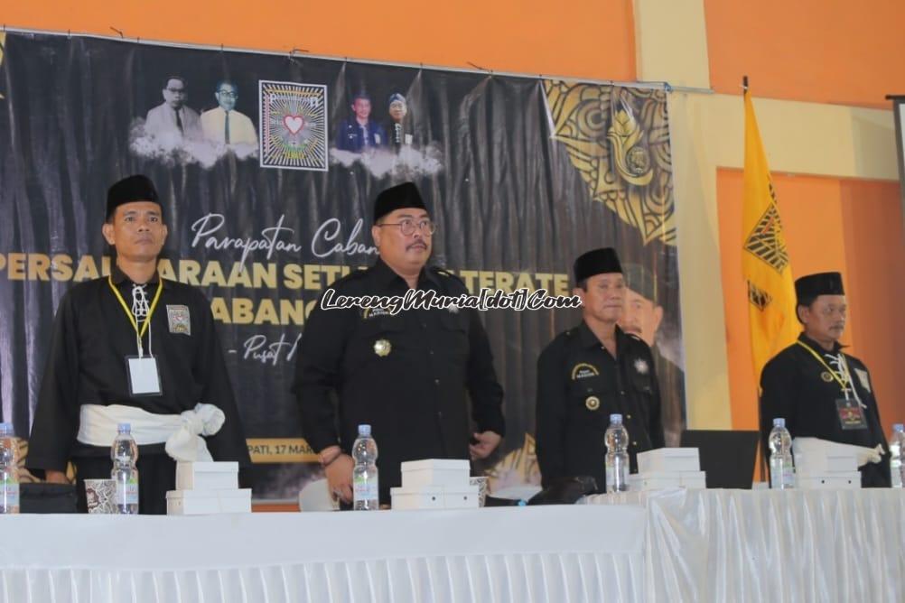 Foto mulai dari kiri ke kanan (Mas Abdul Kalim, Mas Andreas Eka Sakti, Mas Sapto Yuhanis,Mas M.Sururi)