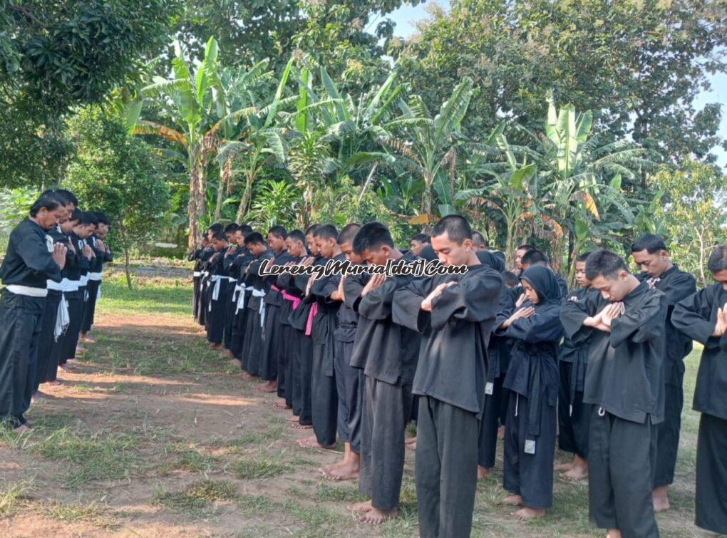 Foto doa bersama sebelum UKT dimulai | LERENG MURIA Foto doa bersama sebelum UKT dimulai