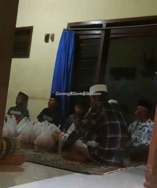 Foto acara megengan di salah satu  rumah warga Desa Dadirejo