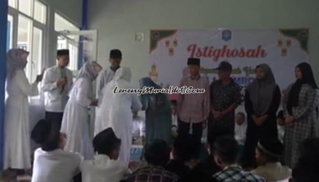 Foto pembagian santunan untuk anak yatim