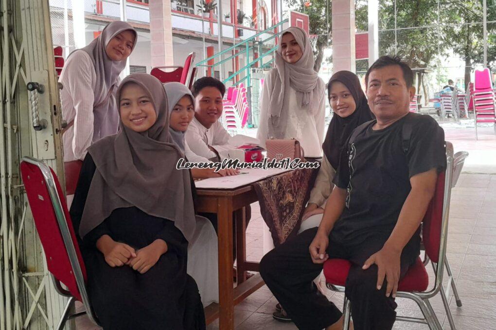 Foto Reuni Halal Bihalal dihadiri Mantan Pembina Paresmapa 2000-2006 Eko Wahono (paling kanan) | LERENG MURIA Foto Reuni Halal Bihalal dihadiri Mantan Pembina Paresmapa 2000-2006 Eko Wahono (paling kanan)