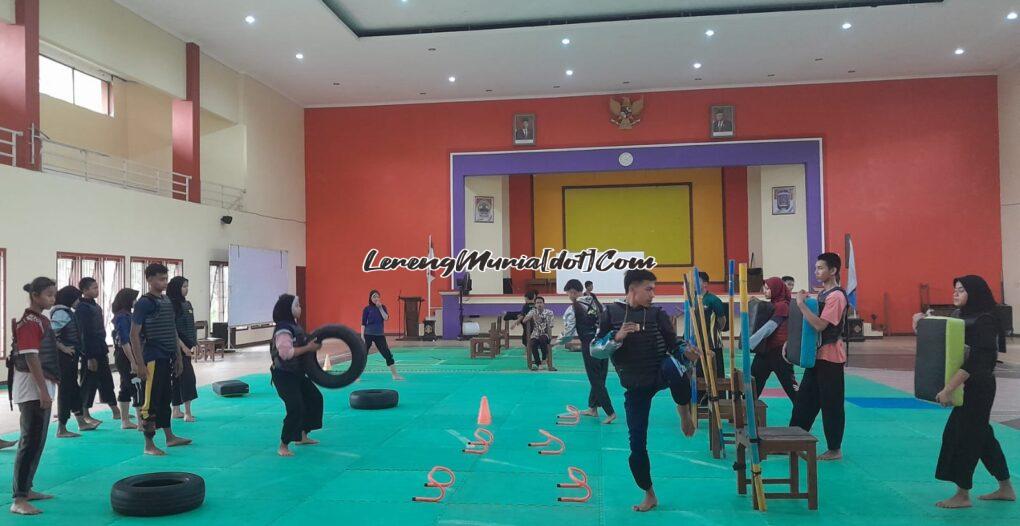 Foto sesi latihan beban dan power atlet Pencak Silat Pati