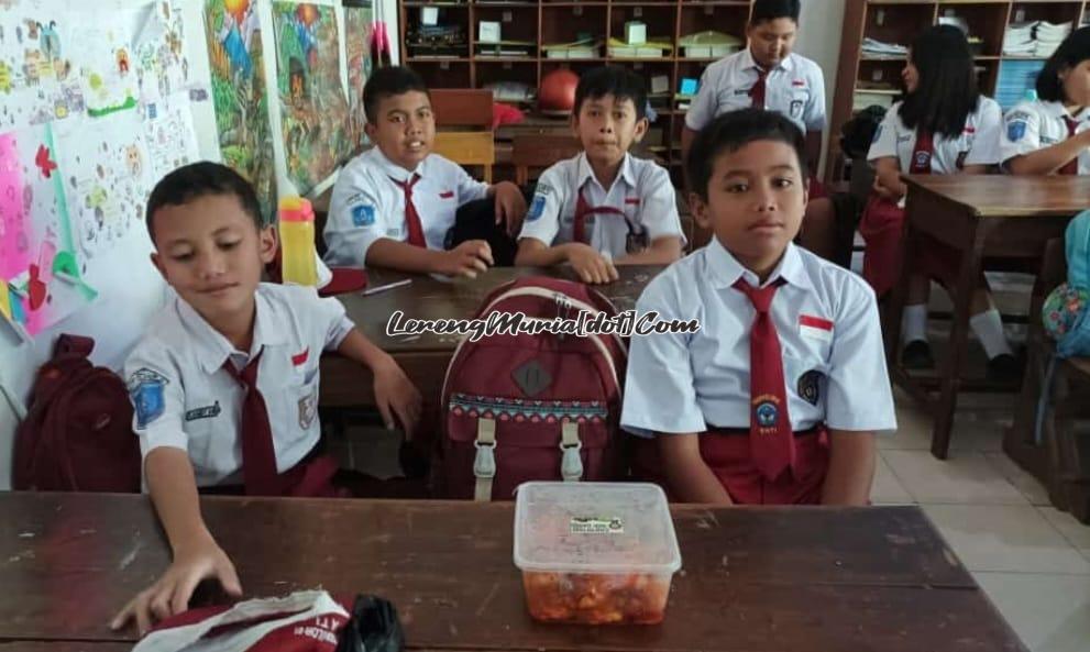 Foto telur asin balado hasil praktik wira usaha siswa