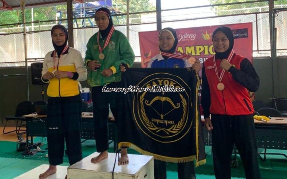 Foto Mia Rahmawati (paling kanan) juara 3 Popda Jateng 2023