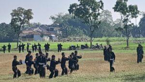 Foto SH Terate Ranting Margorejo sedang melaksanakan UKT di Lapangan Desa Dadirejo, Margorejo, Pati