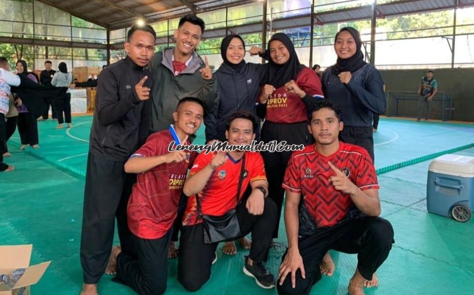 Foto bersama atlet dan official Pati sebelum kegiatan uji tanding dimulai