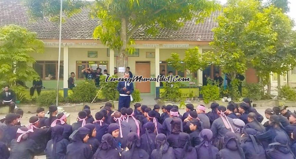 Foto pemberian materi ke-SH-an kepada peserta UKT