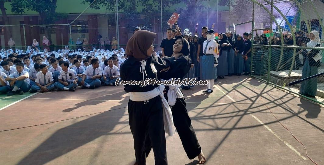 Foto penampilan Pencak Silat SH Terate sebagai pembuka acara kampanya Pemilos/MPK SMAN 3 Pati | LERENG MURIA Foto penampilan Pencak Silat SH Terate sebagai pembuka acara kampanya Pemilos/MPK SMAN 3 Pati