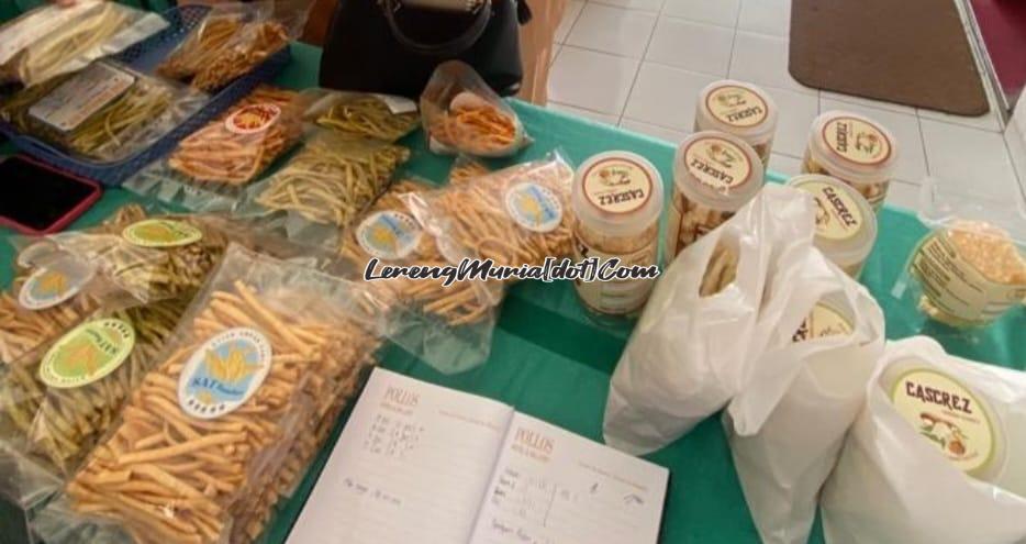 Foto stik ampas tahu berbagai varian rasa yang siap diperdagangkan