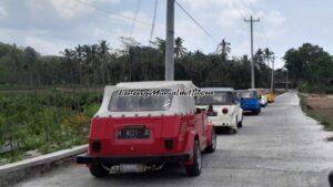 Foto safari wisata mengendarai VW kuno buatan Jerman di berbagai desa di Kabupaten Magelang