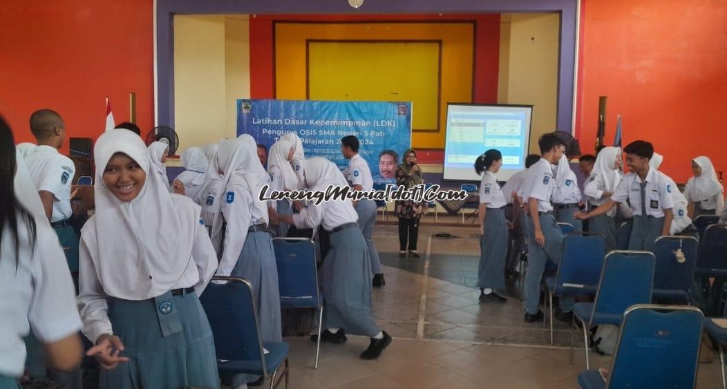 SMAN 3 Pati Peringatan Hari Santri : Perdalam Spiritualitas dan Keharmonisan Antar Umat Beragama