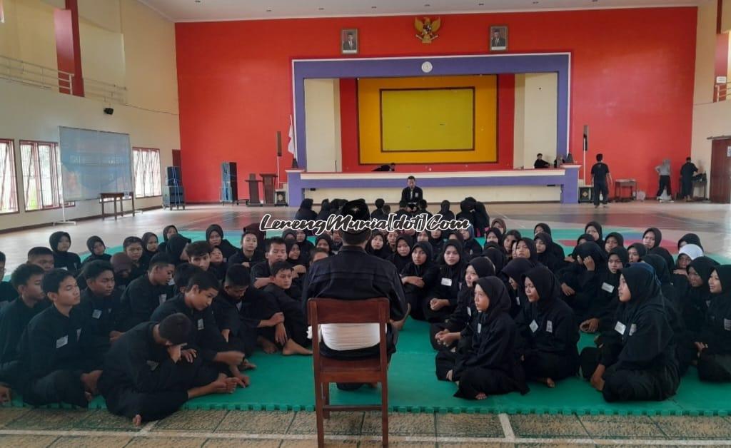 Foto peserta UKT sedang mendapatkan materi kerohanian/Ke-SH-an dari Pengurus Cabang SH Terate Pati