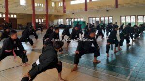 Foto pesilat SH Terate Komisariat SMAN 3 Pati sedang latihan bersama untuk persiapan UKT