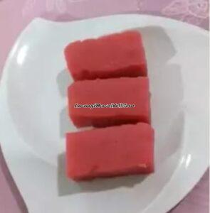 Kue dari hasil kreatifitas tanaman ganyong yang lebih _mriyayeni_