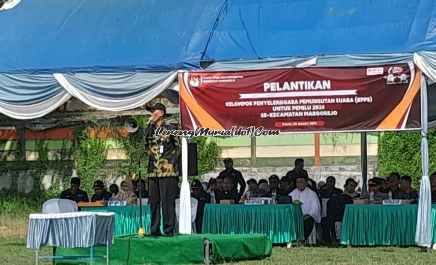 Sambutan Camat Margorejo Aglis Mulyana, S.H. pada saat pelantikan anggota KPPS se-Kecamatan Margorejo