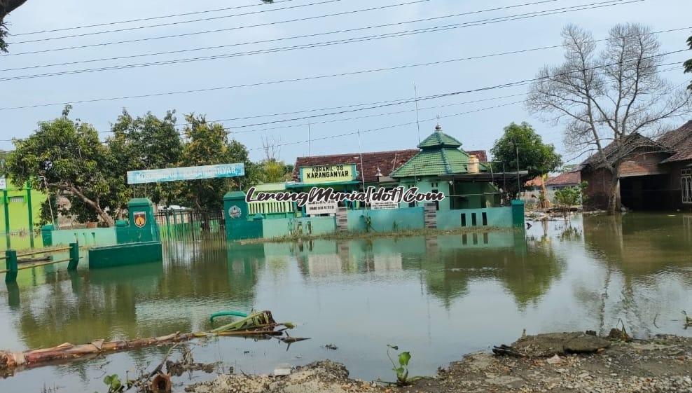 Koramil-08 Karanganyar Kodim Demak  masih terendam genangan air