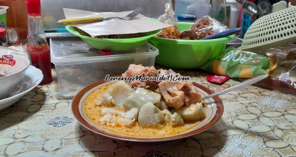 Opor ayam hidangan nan lezat di Hari Raya namun mengandung kolesterol tinggi