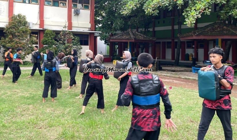 Latihan teknik dan strategi dilalap oleh pesilat Popda Pati dengan penuh semangat