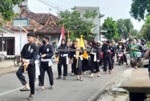 Pesilat SH Terate sedang mengikuti Kirab Budaya di Desa Sukoharjo Margorejo Pati