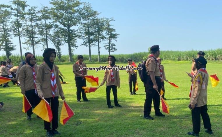 Para calon Penegak Bantara mengikuti tes materi Semaphore dengan penuh semangat