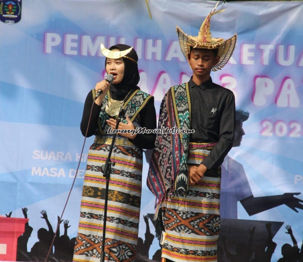 Paslon 1 Endita Gea Amanda/M.Labib Hilmi yang menenakan busana Provinsi NTT