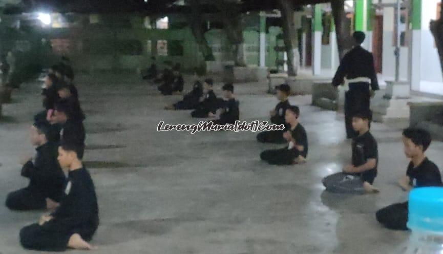 Latihan Pencak Silat SH Terate di Ponpes Perguruan Islam Al Hikmah Kajen Pati