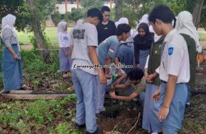 P5 SMAN 3 PATI, SERUNYA BUAT BIOPORI 