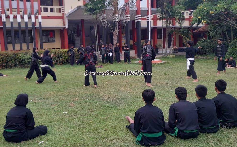Acara sambung pada saat latihan bersama di SMAN 3 Pati