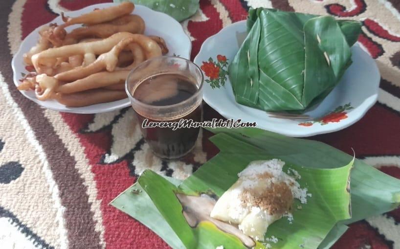 Kue kalajengking dan getuk Runting pelengkap hidangan di acara hajatan