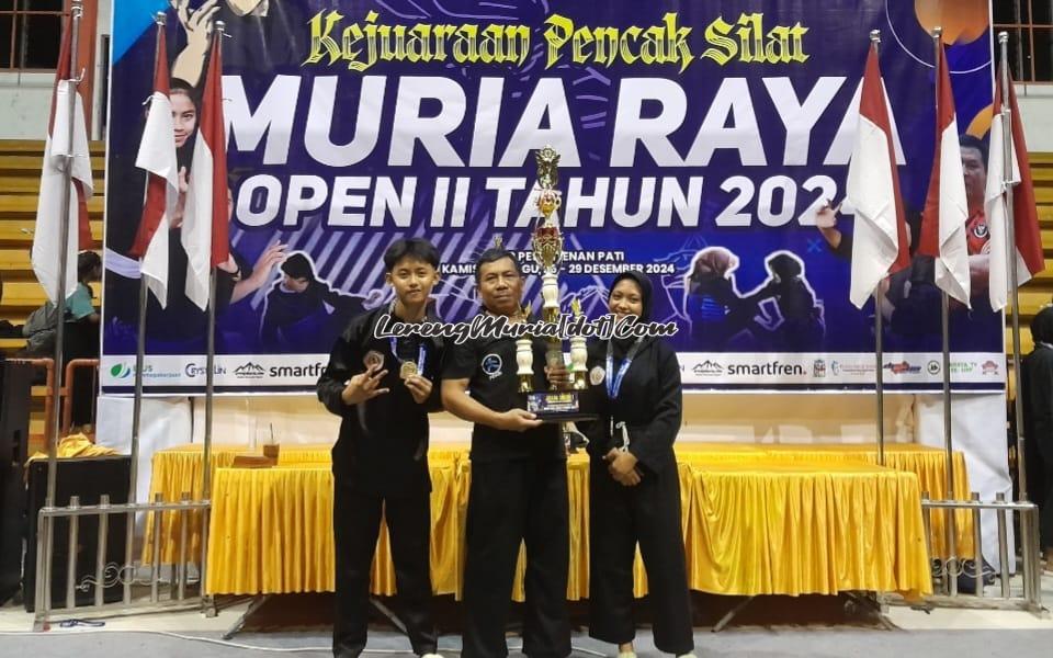 Kontingan SH Terate SMAN 3 Pati juga meraih juara umum 1 kategori dewasa Muria Raya Open II 2024