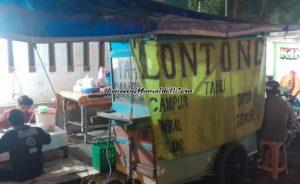 LEZATNYA LONTONG TAHU CAMPUR BU RATNA PATI