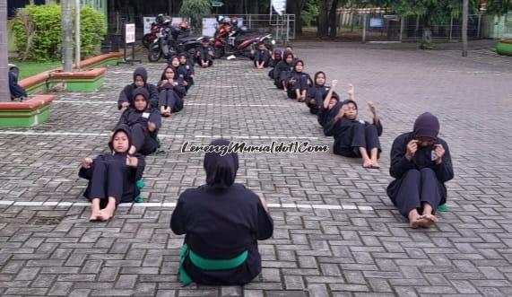 Latihan kekuatan otot perut agar ototnya terlatih