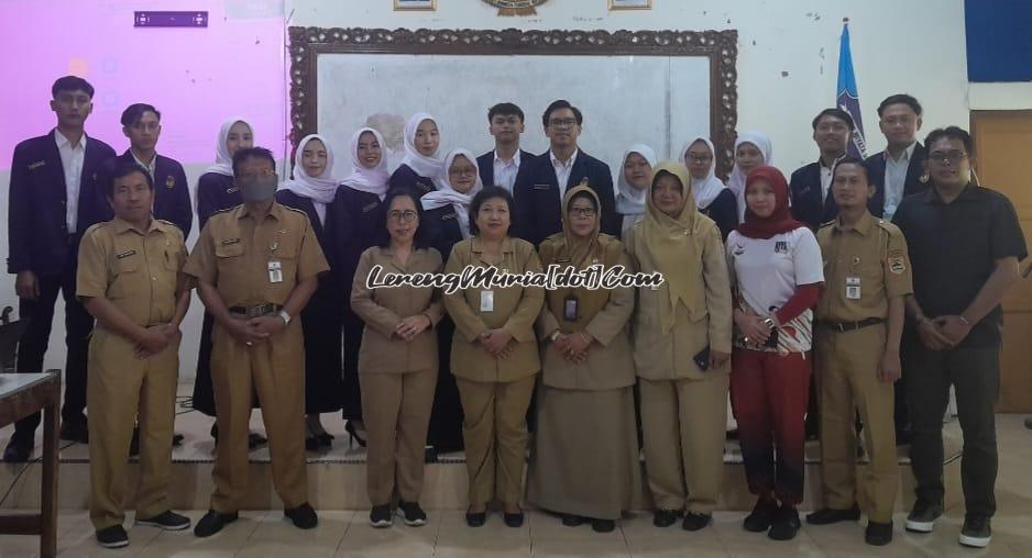 Foto bersama antara mahasiswa Magang Pendidikan Upgris Semarang dengan guru pembimbing