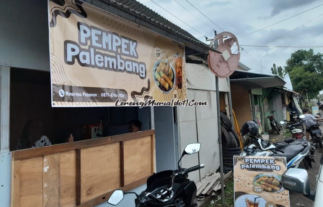 Warung Pempek Palembang Mbak Ana di Jl. Banyu Urip-Pati Desa Sukoharjo Kecamatan Margorejo Pati