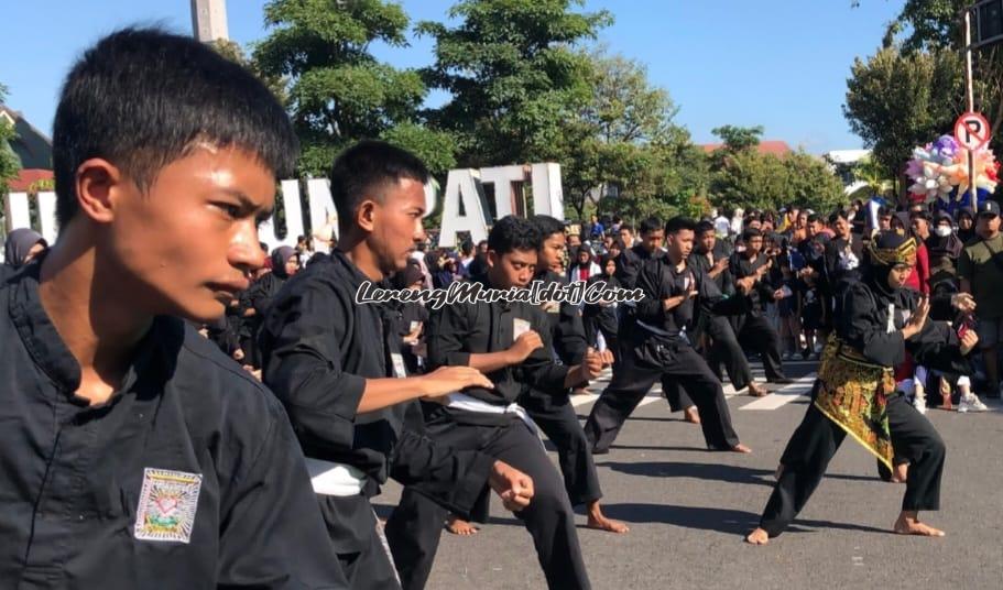 Pesilat SH Terate ikut tampil jurus beregu memeriahkan CFD SMAN 3 Pati
