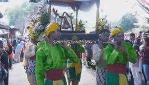 HUT KABUPATEN PATI 702 ADAKAN KIRAB BOYONGAN
