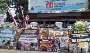 PATI PANAS LUUR..