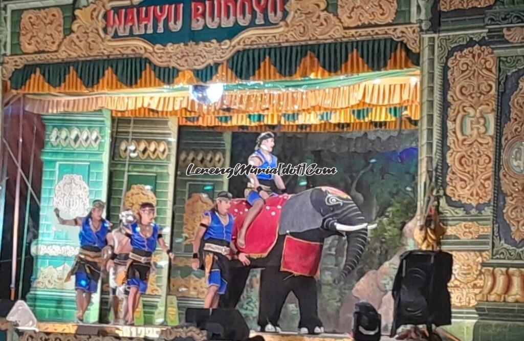 Salah satu adegan budalan prajurit di Kethoprak Wahyu Budoyo Dukuhseti Pati