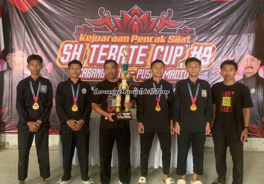 Tim SH Terate SMPN 3 Pati yang berhasil meraih juara umum 3 SH Terate Cup IX Cabang Pati 2025