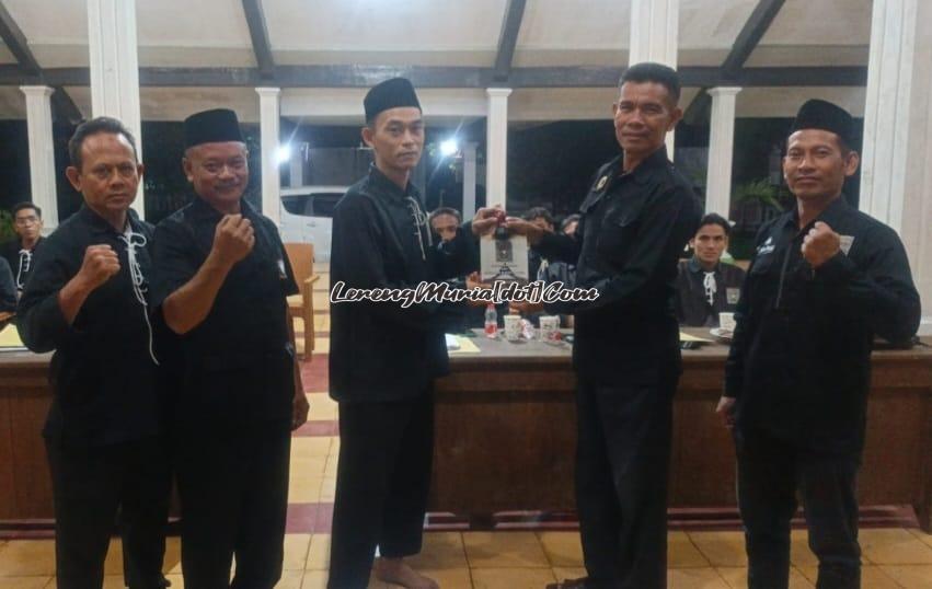 Vandri Kurniawan (3 dari kiri) terpilih kembali sebagai Ketua Ranting Margorejo Cabang Pati Pusat Madiun periode 2025/2028