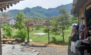 WISATA SAFARI VW BOROBUDUR (4-HABIS): SLONDOK LUUR..