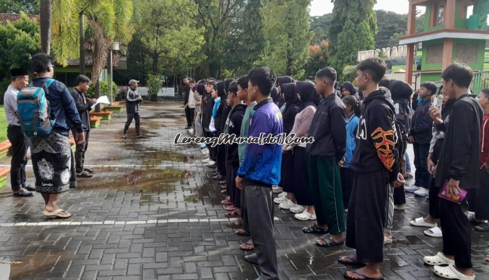 Atlet Komisariat SMAN 3 Pati sedang mempersiapkan diri menghadapi Krida SH Terate II Jateng Piala Gupernur