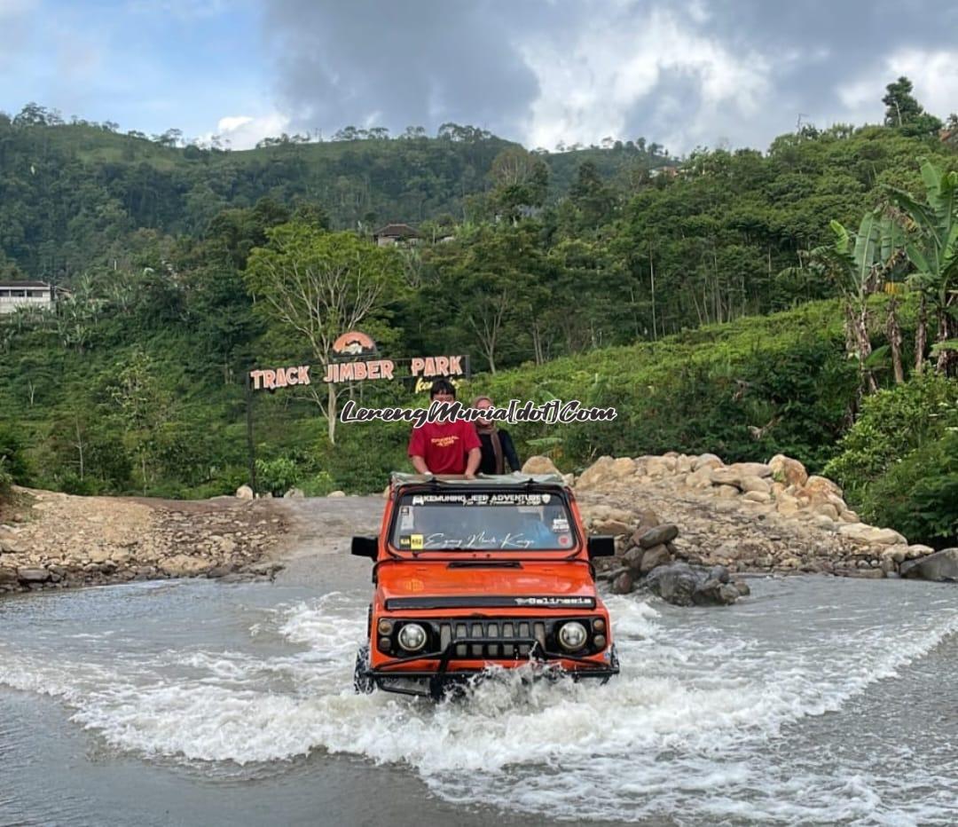 Berbasah ria naik jeep di Wisata Track Jimber Park Kemuning | LERENG MURIA Berbasah ria naik jeep di Wisata Track Jimber Park Kemuning