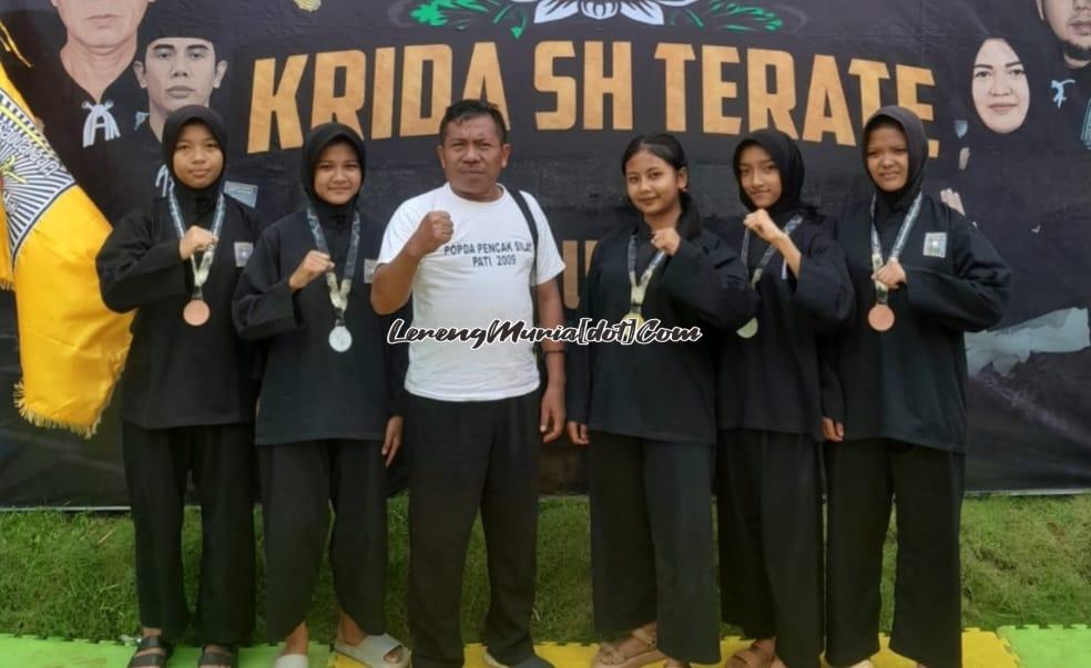 Para pesilat SH Terate SMPN 1 Gembong yang berprestasi di even Krida SH Terate III Jateng 2026