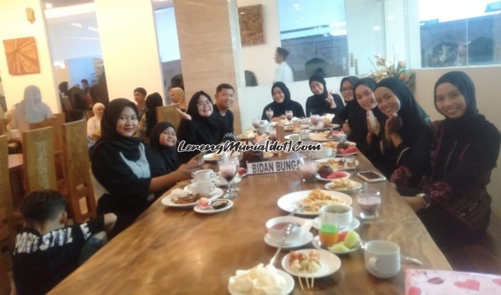 Keceriaan ketika bukber keluarga besar Baby Spa Bidan Bunga Home Care di Safin Hotel Kota Pati (28/2/2026)